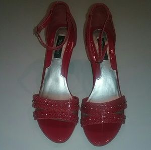 WHBM red ankle strap Heel